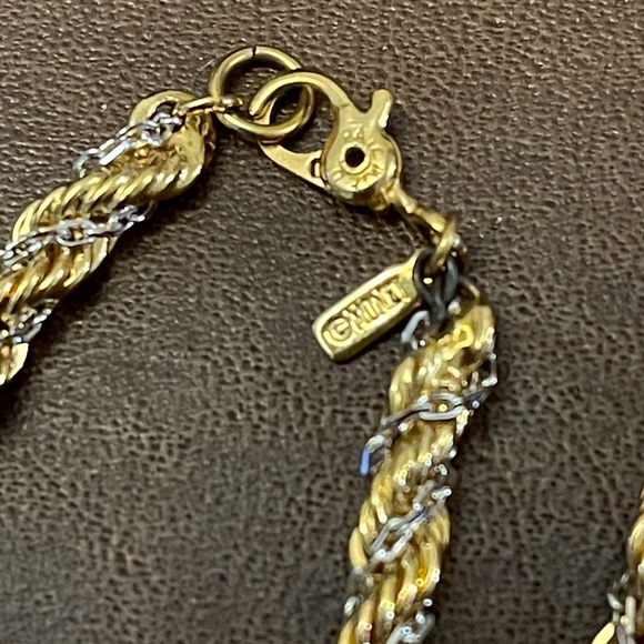 Vintage Monet Set Necklaces Bracelet Earrings - Picture 5 of 8